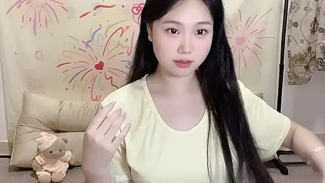 xiaoguai99 online show from 07-08-26, 12:42