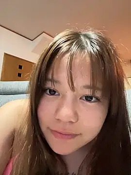 Snapshot of mimi0428 chatting on 08-06-26, 03:47 mimi0428 online show from 08-06-26, 03:47
