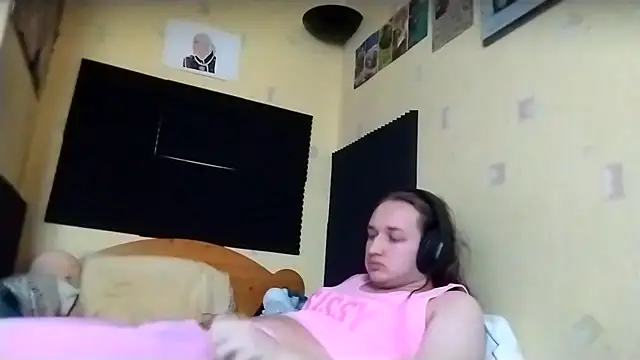 Snapshot of julialafemboy59 chatting on 02-05-26, 02:43 julialafemboy59 online show from 02-05-26, 02:43