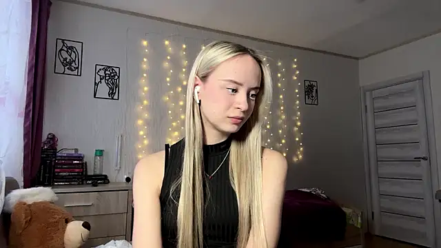 Snapshot of LatashiaOrcutt chatting on 01-06-26, 12:42 LatashiaOrcutt online show from 01-06-26, 12:42