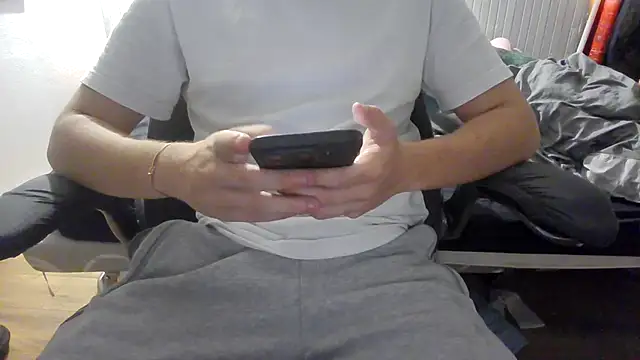 Natoushou online show from 07-25-26, 12:20