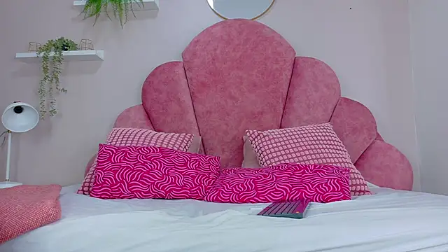 SamanthaSky   online show from 01-15-26, 03:22