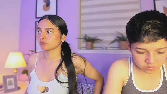 Snapshot of Auroraaa_527 chatting on 01-06-26, 03:43 Auroraaa 527 online show from 01-06-26, 03:43