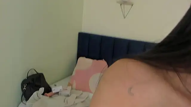 mayaevansmg online show from 02-12-26, 12:22