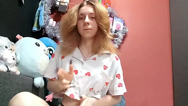 TiaraHenegan online show from 01-11-26, 07:24