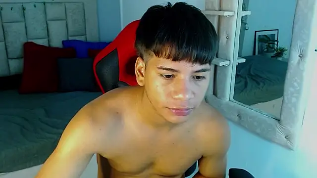 Snapshot of Jay_fox1 chatting on 01-08-26, 06:05 Jay fox1 online show from 01-08-26, 06:05