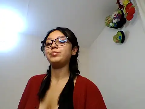 Snapshot of persefxne chatting on 02-12-26, 02:28 persefxne online show from 02-12-26, 02:28