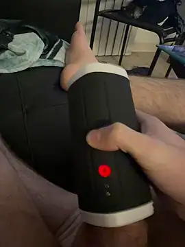 Snapshot of YummyDin chatting on 01-13-26, 06:18 YummyDin online show from 01-13-26, 06:18