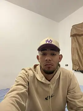 youngalexofficial online show from 01-12-26, 02:39