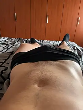 timidino03 online show from 06-18-26, 04:00