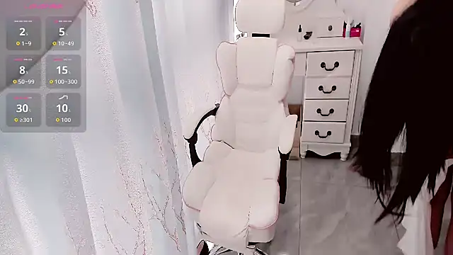 Snapshot of yu138 chatting on 01-06-26, 06:28 yu138 online show from 01-06-26, 06:28