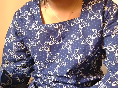 hina 001 online show from 01-15-26, 06:40