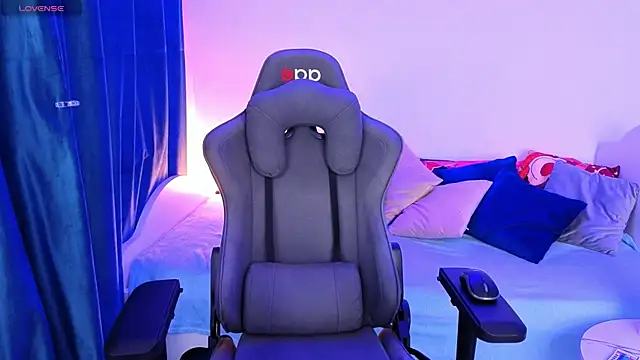 lucidangelok1 online show from 04-15-26, 08:10