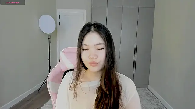 Aiko mainee online show from 02-22-26, 03:18