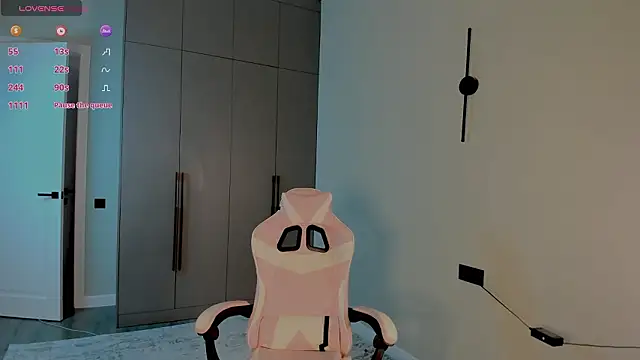 Aiko mainee online show from 02-25-26, 03:16