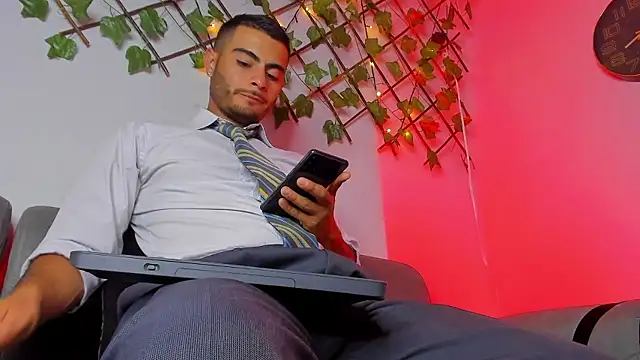 Snapshot of Master_Sam_ chatting on 01-09-26, 07:26 Master Sam online show from 01-09-26, 07:26