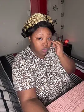 Chocolatebunnyxx96 online show from 03-12-26, 04:40