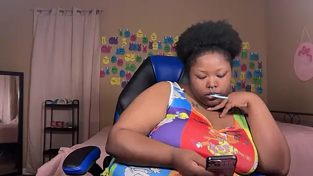 Snapshot of Chocolatebunnyxx96 chatting on 07-12-26, 03:52 Chocolatebunnyxx96 online show from 07-12-26, 03:52