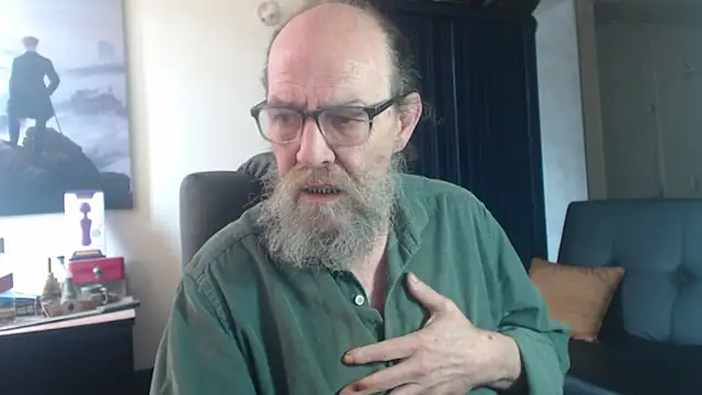 Uncle Hottie online show from 07-11-26, 03:15