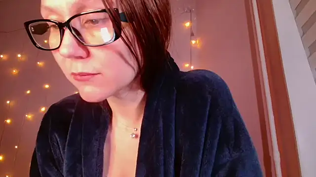 Snapshot of MelanyOxx chatting on 01-18-26, 01:53 MelanyOxx online show from 01-18-26, 01:53