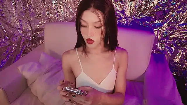 HiDoll online show from 01-09-26, 10:00