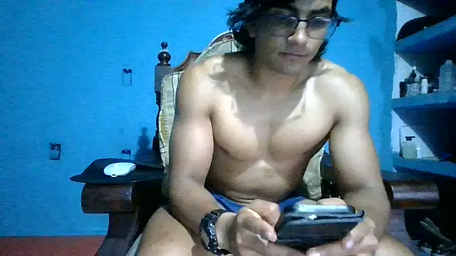 Snapshot of Xaviervtg chatting on 05-26-26, 02:46 Xaviervtg online show from 05-26-26, 02:46
