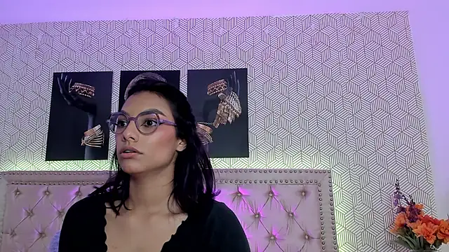 Snapshot of MeganRosseX chatting on 03-03-26, 06:25 MeganRosseX online show from 03-03-26, 06:25