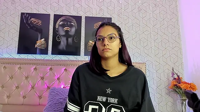 Snapshot of MeganRosseX chatting on 03-04-26, 07:53 MeganRosseX online show from 03-04-26, 07:53