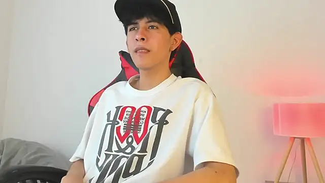 julian xx online show from 05-21-26, 07:10