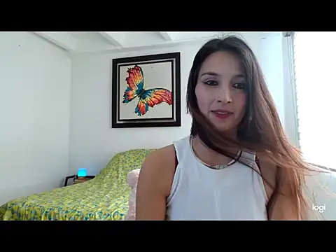 Snapshot of Almaglow_ chatting on 03-05-26, 04:47 Almaglow online show from 03-05-26, 04:47