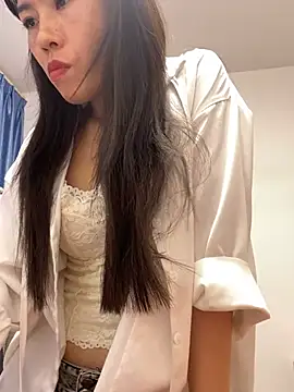 Snapshot of Miss_me29 chatting on 03-17-26, 09:12 Miss me29 online show from 03-17-26, 09:12