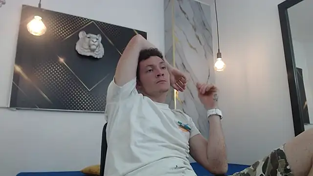 Snapshot of Ostin_Morgan chatting on 01-07-26, 03:09 Ostin Morgan online show from 01-07-26, 03:09