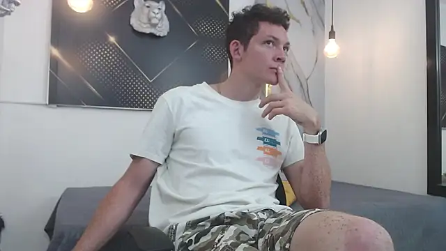 Snapshot of Ostin_Morgan chatting on 01-10-26, 02:46 Ostin Morgan online show from 01-10-26, 02:46