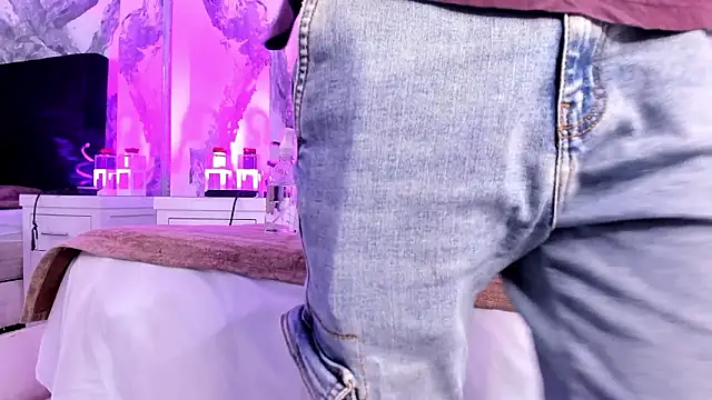 TyagoRoberts  online show from 02-03-26, 02:53