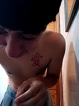 Snapshot of Hxzelmxnix chatting on 01-07-26, 09:06 Hxzelmxnix online show from 01-07-26, 09:06