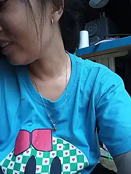 Snapshot of vesla-2k chatting on 07-24-26, 10:35 vesla-2k online show from 07-24-26, 10:35