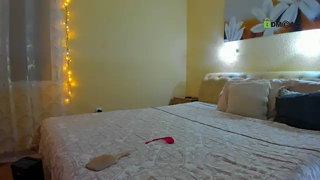 juliiaroberts online show from 04-18-26, 03:10