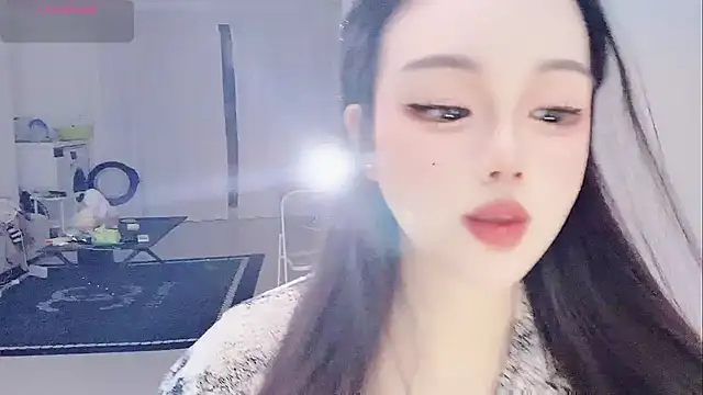 Snapshot of MM-Sally chatting on 01-09-26, 01:58 MM-Sally online show from 01-09-26, 01:58