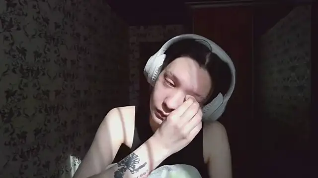 LxayBloom online show from 03-16-26, 06:39