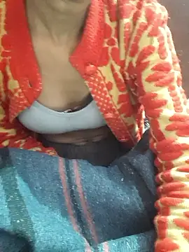 Snapshot of Royal_Gril chatting on 01-08-26, 03:42 Royal Gril online show from 01-08-26, 03:42