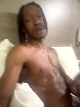 Snapshot of bigdick05858 chatting on 01-06-26, 02:37 bigdick05858 online show from 01-06-26, 02:37