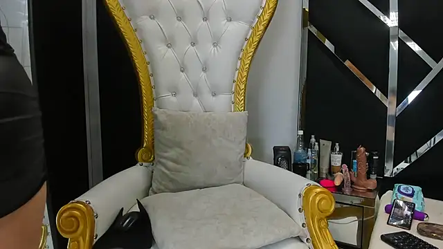 LauraScarlet online show from 03-09-26, 04:05