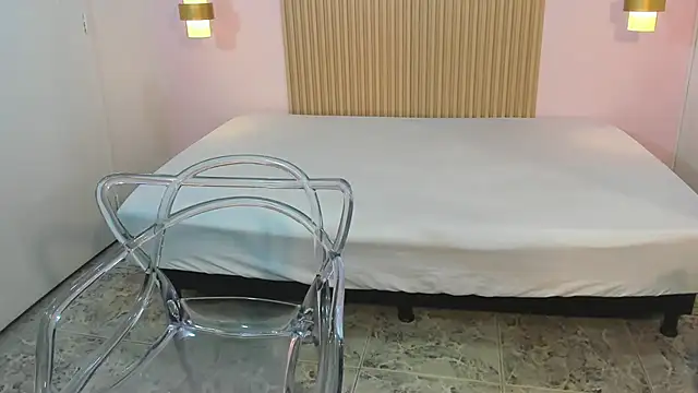 Snapshot of ZoeFox5 chatting on 01-15-26, 02:43 ZoeFox5 online show from 01-15-26, 02:43