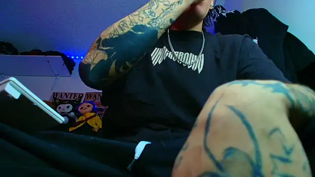 Snapshot of Anhony_Muscle chatting on 06-01-26, 06:09 Anhony Muscle online show from 06-01-26, 06:09