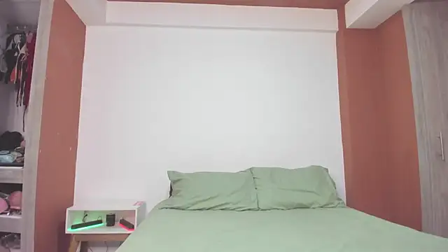 Snapshot of VelvetAndShadows chatting on 07-03-26, 12:00 VelvetAndShadows online show from 07-03-26, 12:00