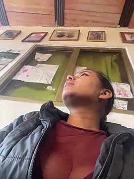 cinthia2011 online show from 02-05-26, 09:08