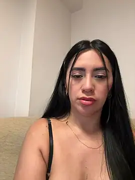 nataliia queen  online show from 06-06-26, 06:01