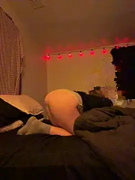 Snapshot of MK_RE0189 chatting on 02-11-26, 12:04 MK RE0189 online show from 02-11-26, 12:04