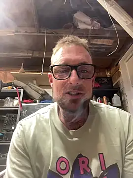 WIDBIGWHITECOCK online show from 04-25-26, 03:31