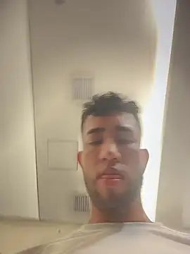 liam bronw online show from 05-01-26, 04:22
